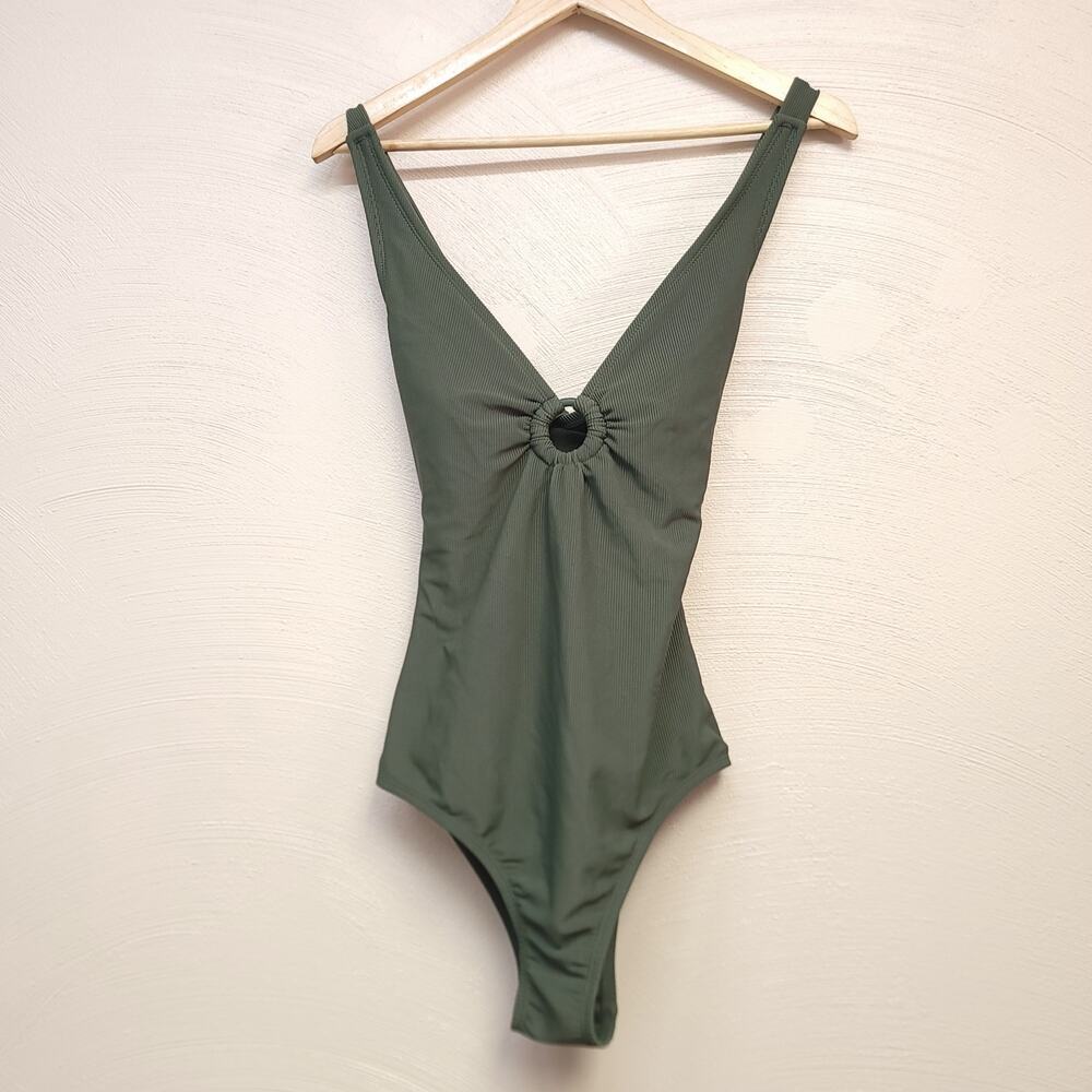 Shade & Shore Swimsuit Size M New Ribbed Plunge One Piece Womens Green Swim